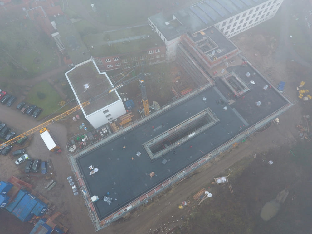 1700 qm Hartschaum Gefälledach auf der Psychomatischen Klinik Ginsterhof